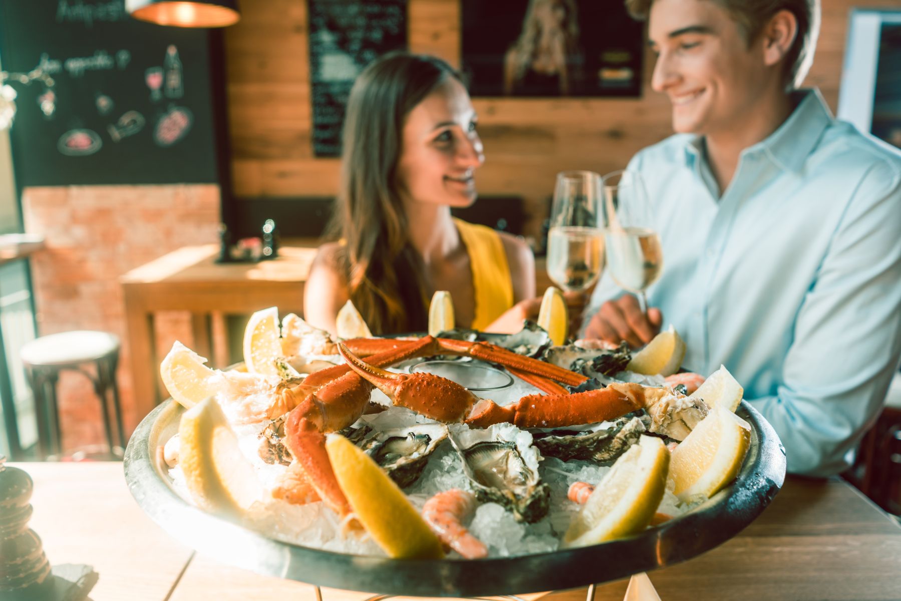 couple eating seafood
